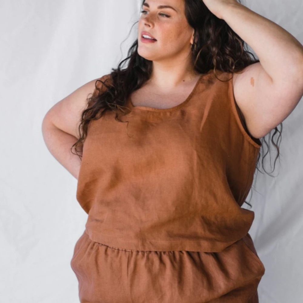 Sotela Lyla Crop Tank in Cocoa Linen